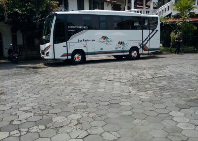 Bus Wisata Jogja Murah